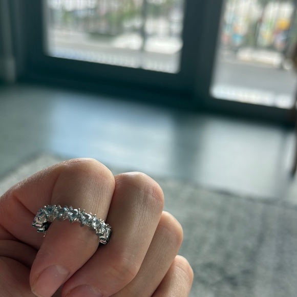 Silver Women's Ring with heart shaped gemstones Eternity design - Picture 12 of 15